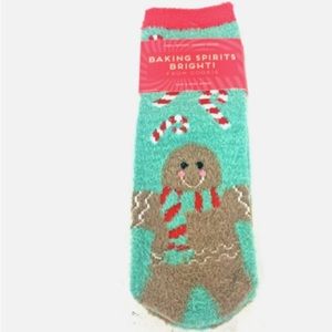 Bath & Body Works SHEA-INFUSED LOUNGE SOCKS  Gingerbread Man Non Skid bottom NEW